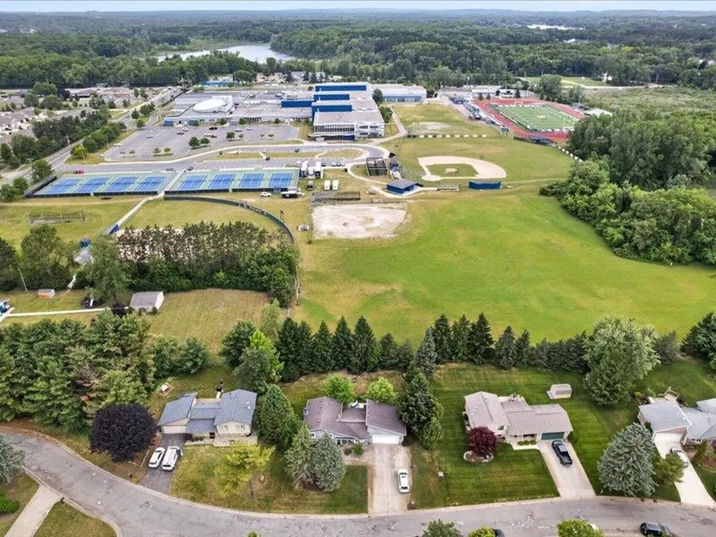 1505 Commerce Pines Drive Unknown City MI 48390