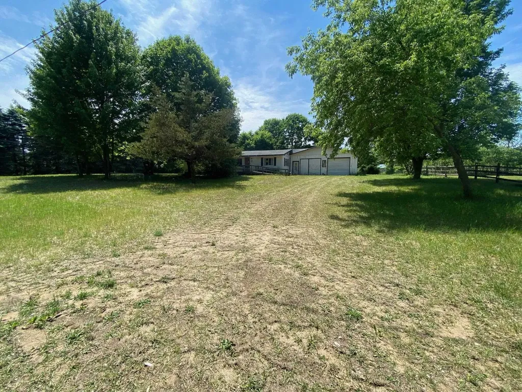 1961 Country Lane Nottawa Township MI 48893