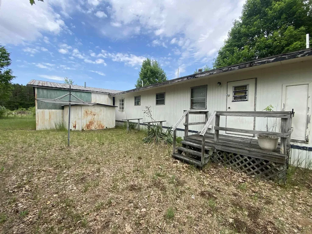1961 Country Lane Nottawa Township MI 48893