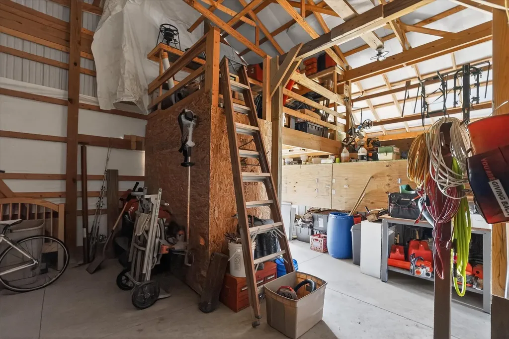 11095 Sundog Trail Fulton Township MI 48871
