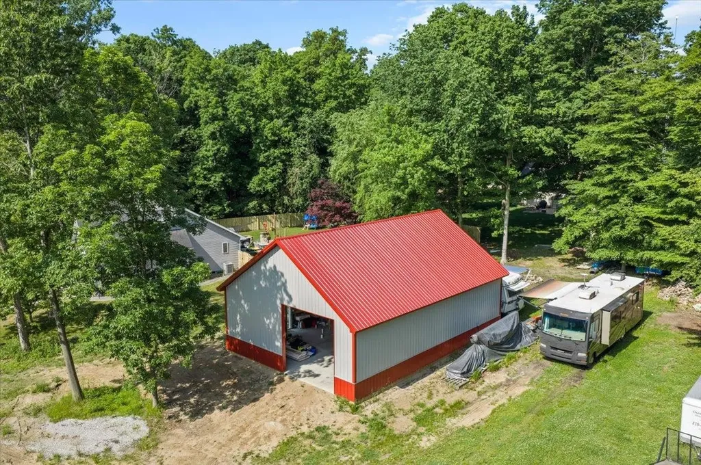 10234 Lakeside Drive Fulton Township MI 48871