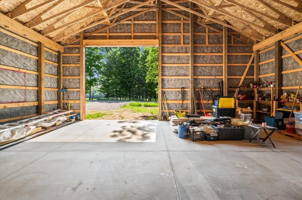 10234 Lakeside Drive Fulton Township MI 48871