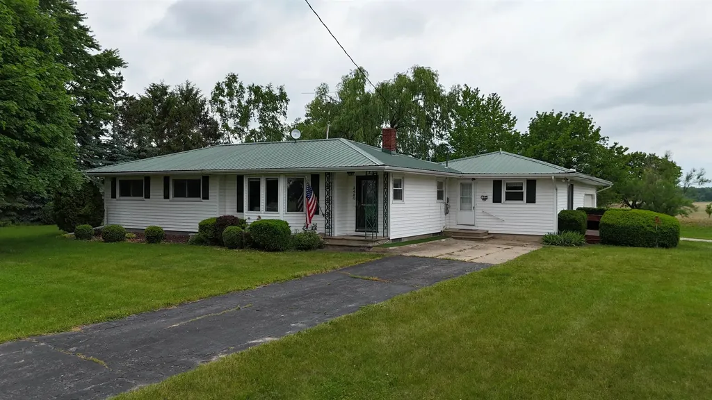 2480 W Baseline Road Nottawa Township MI 48858