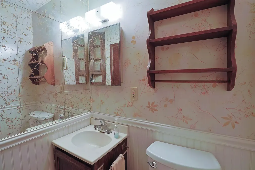 2480 W Baseline Road Nottawa Township MI 48858