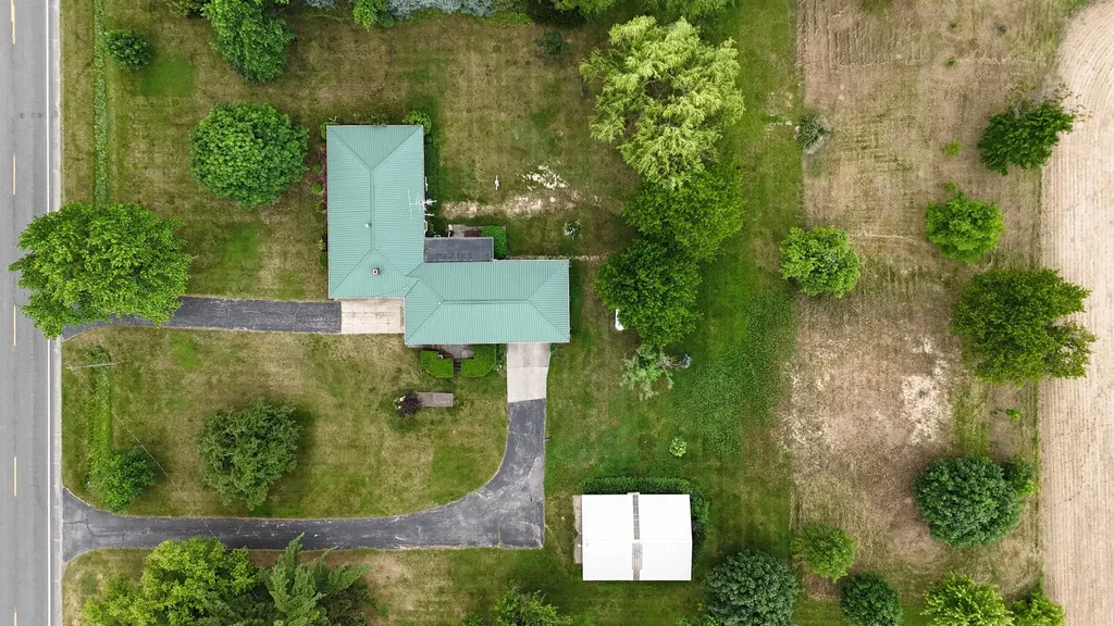 2480 W Baseline Road Nottawa Township MI 48858