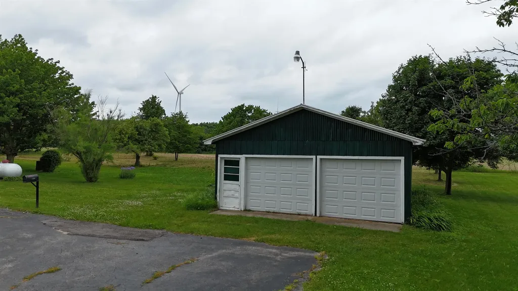 2480 W Baseline Road Nottawa Township MI 48858
