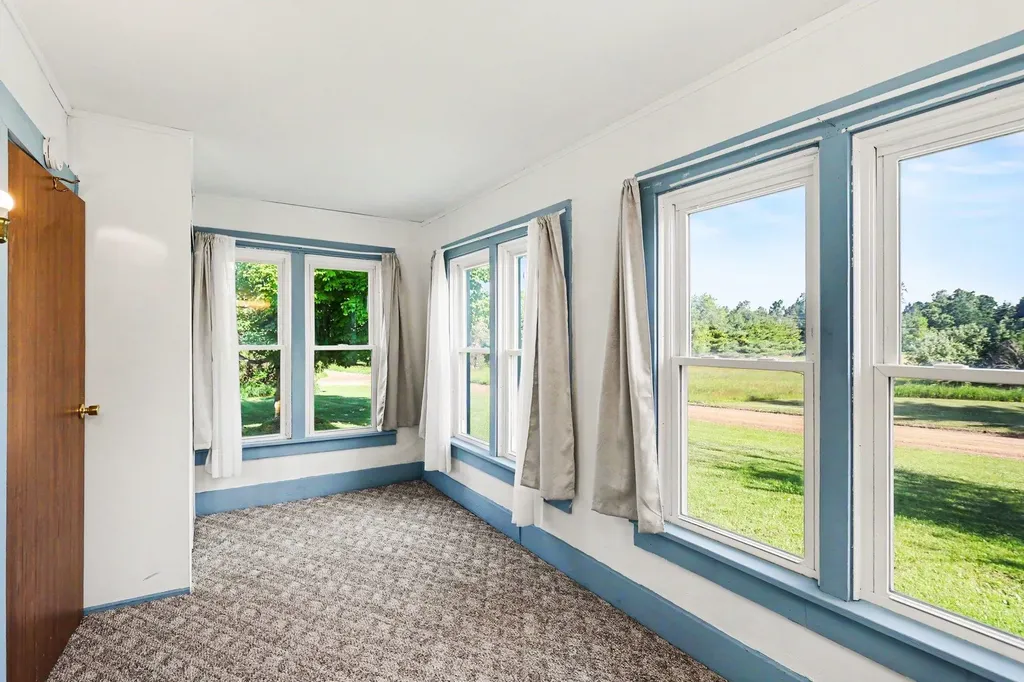 10981 Madison Road Seville Township MI 48832