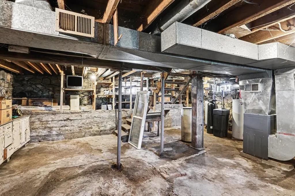 10981 Madison Road Seville Township MI 48832