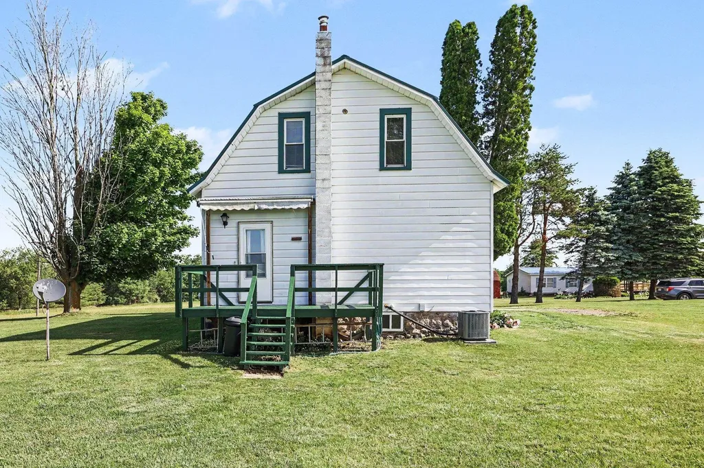 10981 Madison Road Seville Township MI 48832