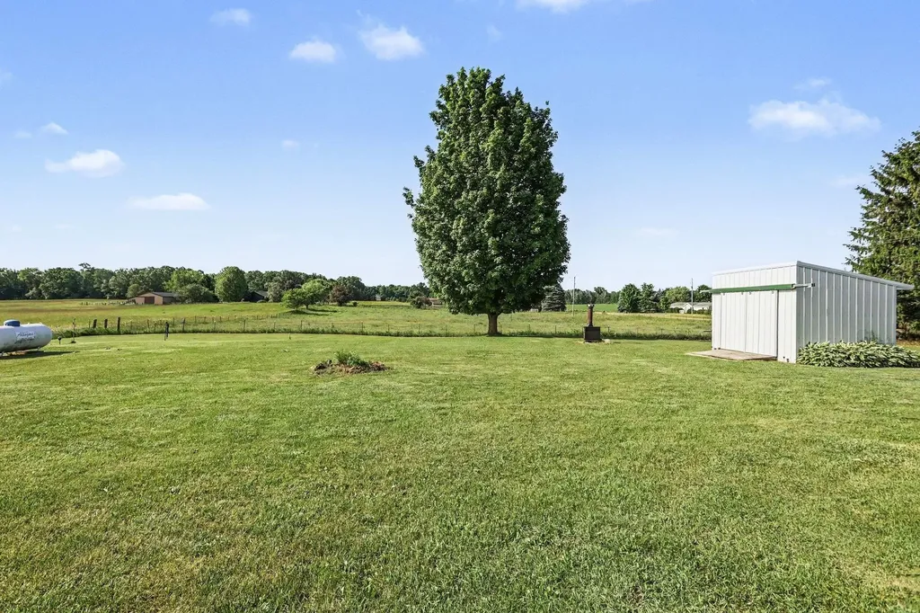 10981 Madison Road Seville Township MI 48832