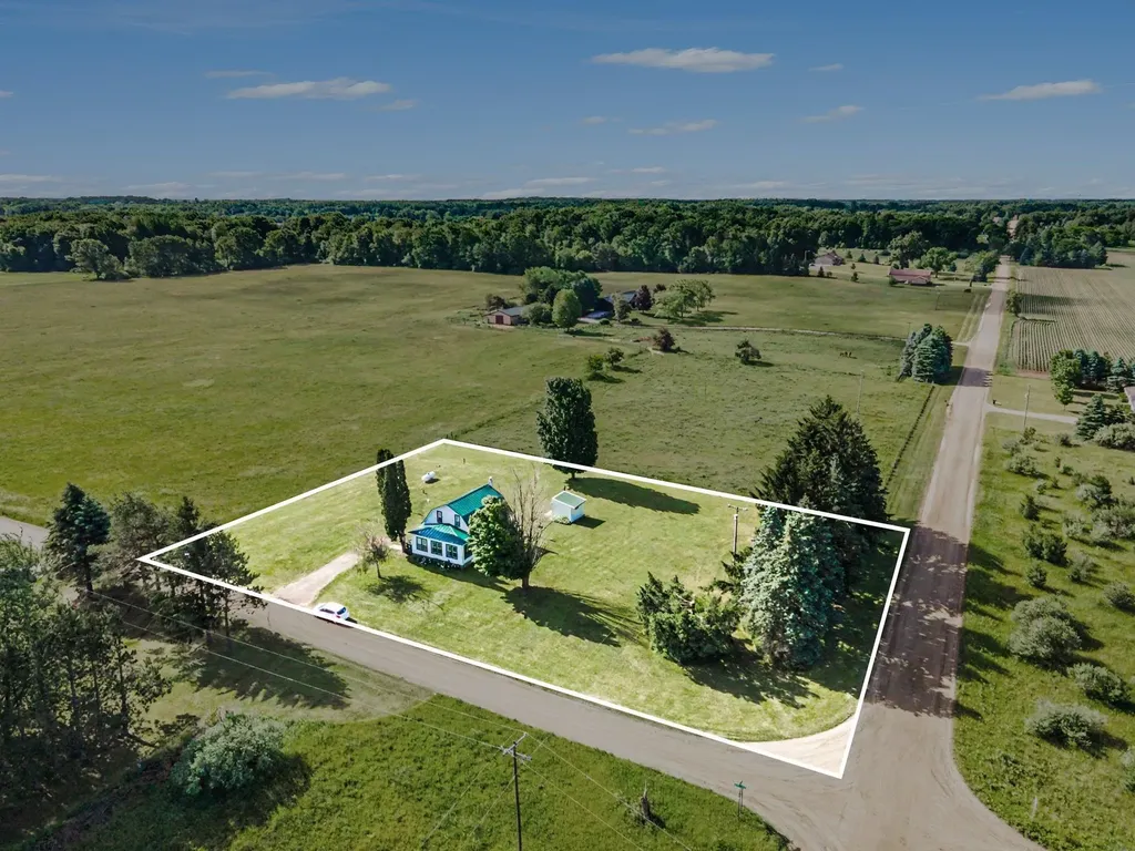 10981 Madison Road Seville Township MI 48832