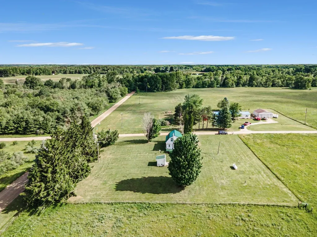 10981 Madison Road Seville Township MI 48832