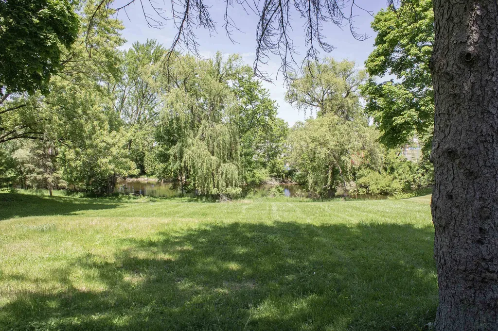 405 E Saginaw St. Louis City MI 48880