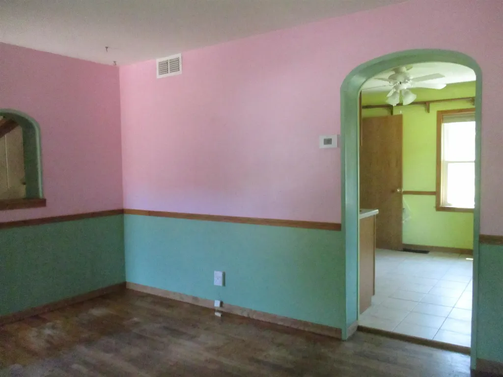 612 Liberty Street Alma City MI 48801