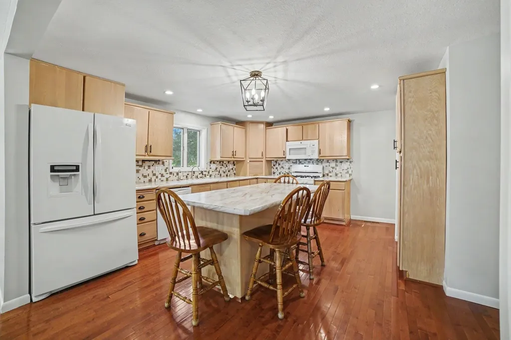 121 W Hazel Street St. Louis City MI 48880