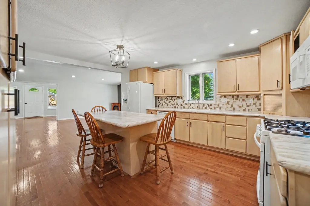 121 W Hazel Street St. Louis City MI 48880