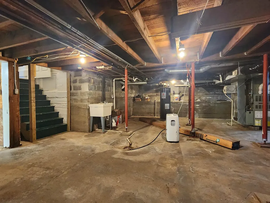 121 W Hazel Street St. Louis City MI 48880