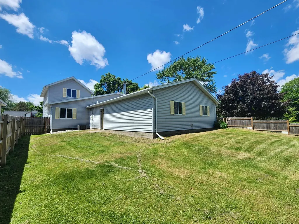 121 W Hazel Street St. Louis City MI 48880