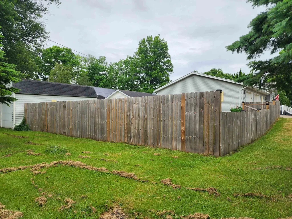 121 W Hazel Street St. Louis City MI 48880