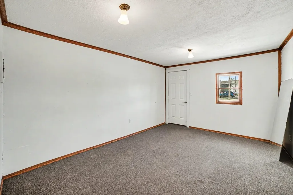 236 E Center Street Alma City MI 48801