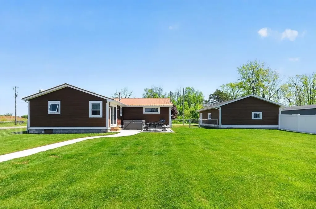 2012 Green Drive Au Gres Township MI 48703