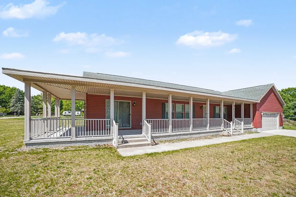 1020 Essex Drive Broomfield Township MI 48893