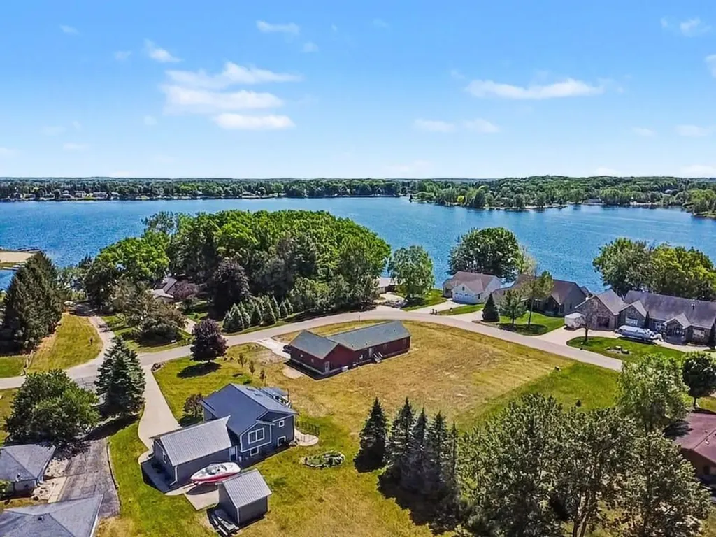 1020 Essex Drive Broomfield Township MI 48893