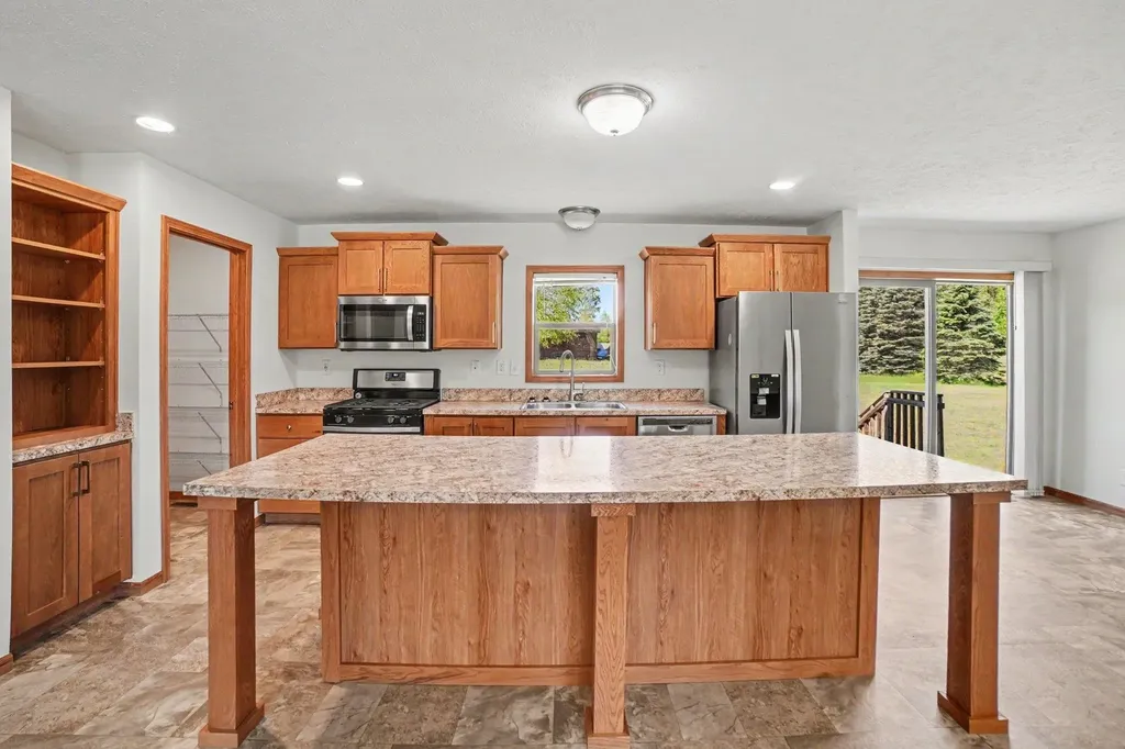 1020 Essex Drive Broomfield Township MI 48893