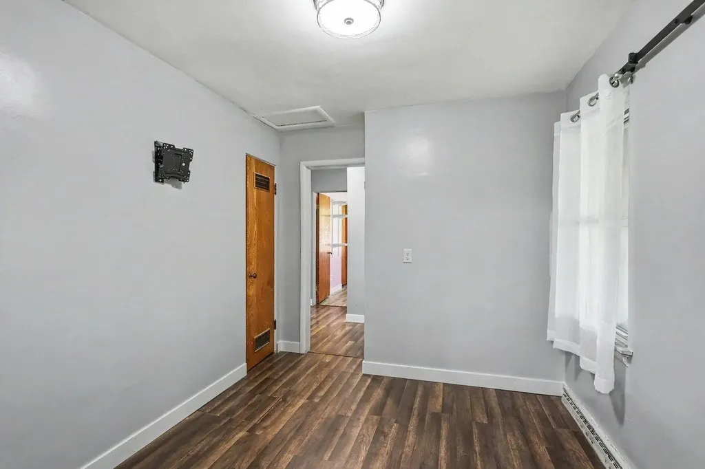 1109 Pacelli Street Saginaw Charter Township MI 48638