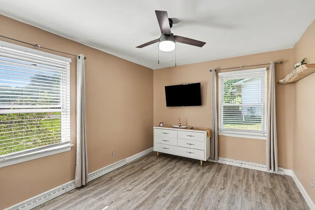 1109 Pacelli Street Saginaw Charter Township MI 48638