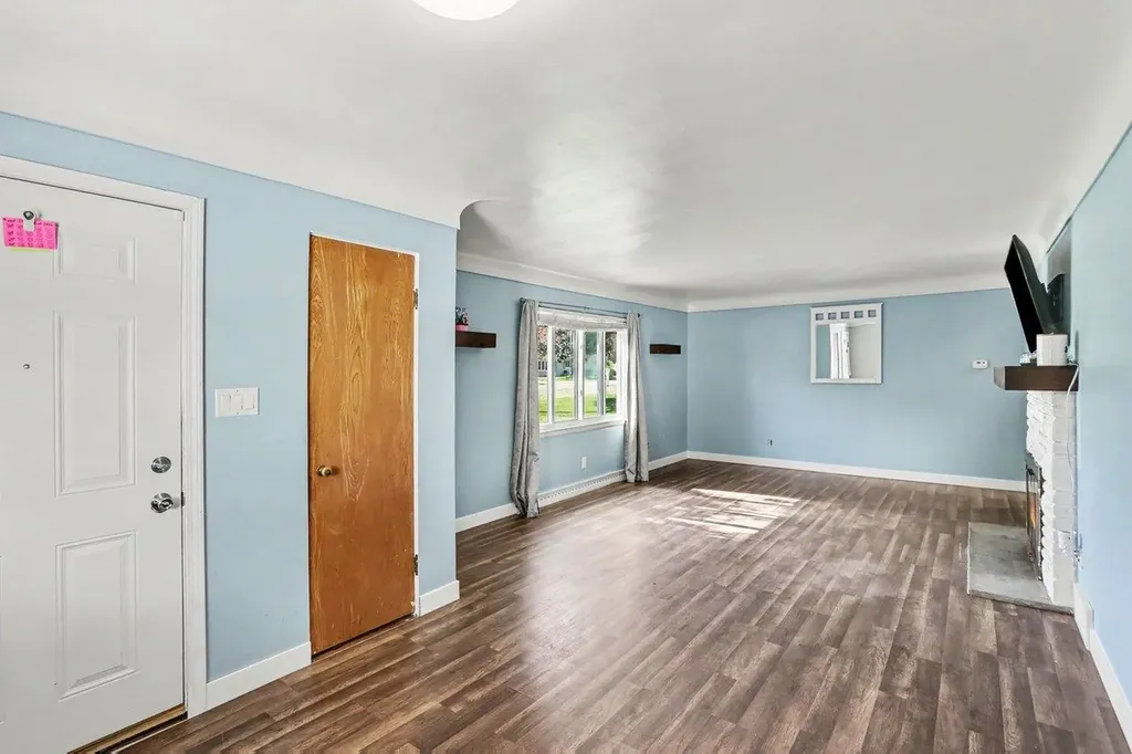 1109 Pacelli Street Saginaw Charter Township MI 48638
