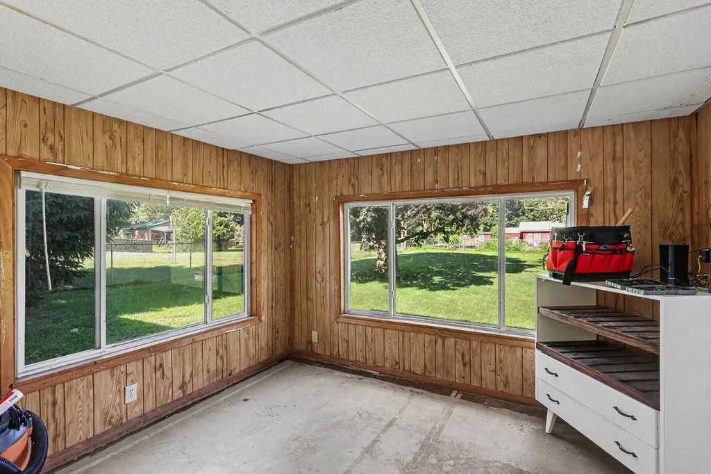 1109 Pacelli Street Saginaw Charter Township MI 48638