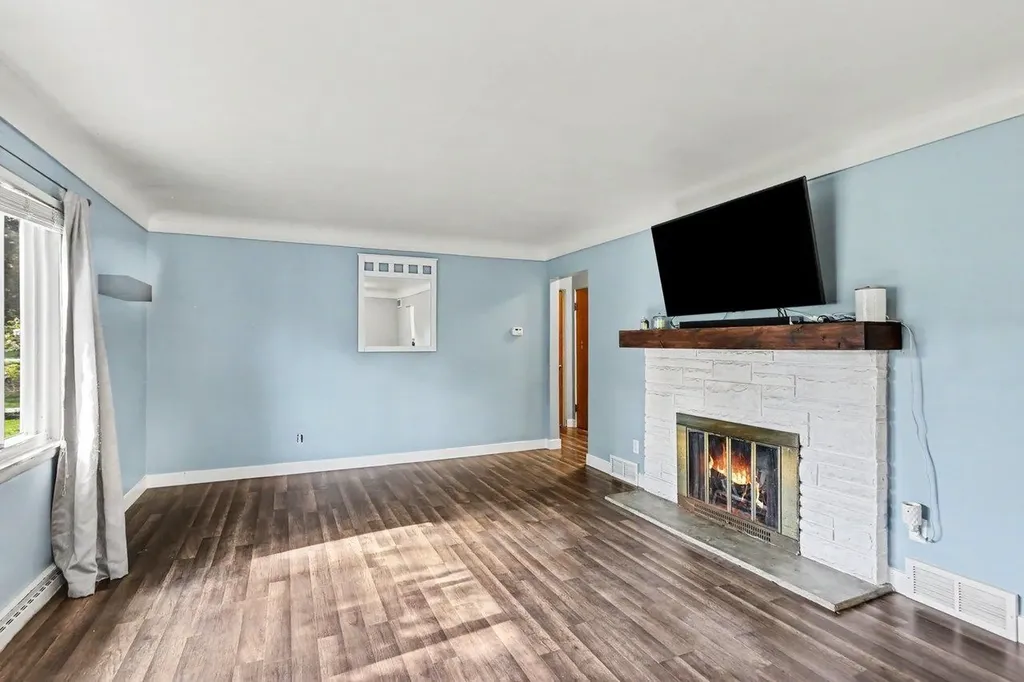 1109 Pacelli Street Saginaw Charter Township MI 48638
