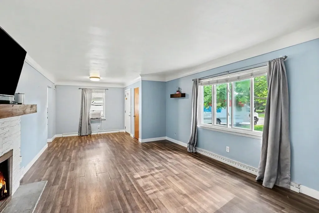 1109 Pacelli Street Saginaw Charter Township MI 48638