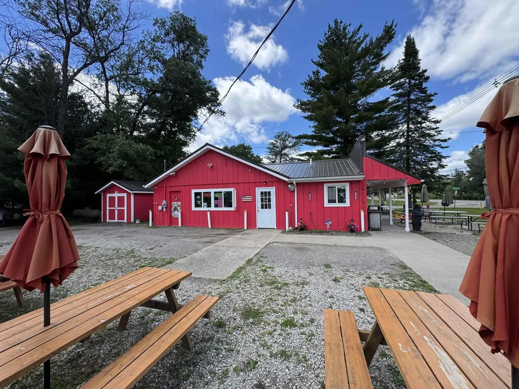 2008 Greenwood Road Mills Township MI 48756