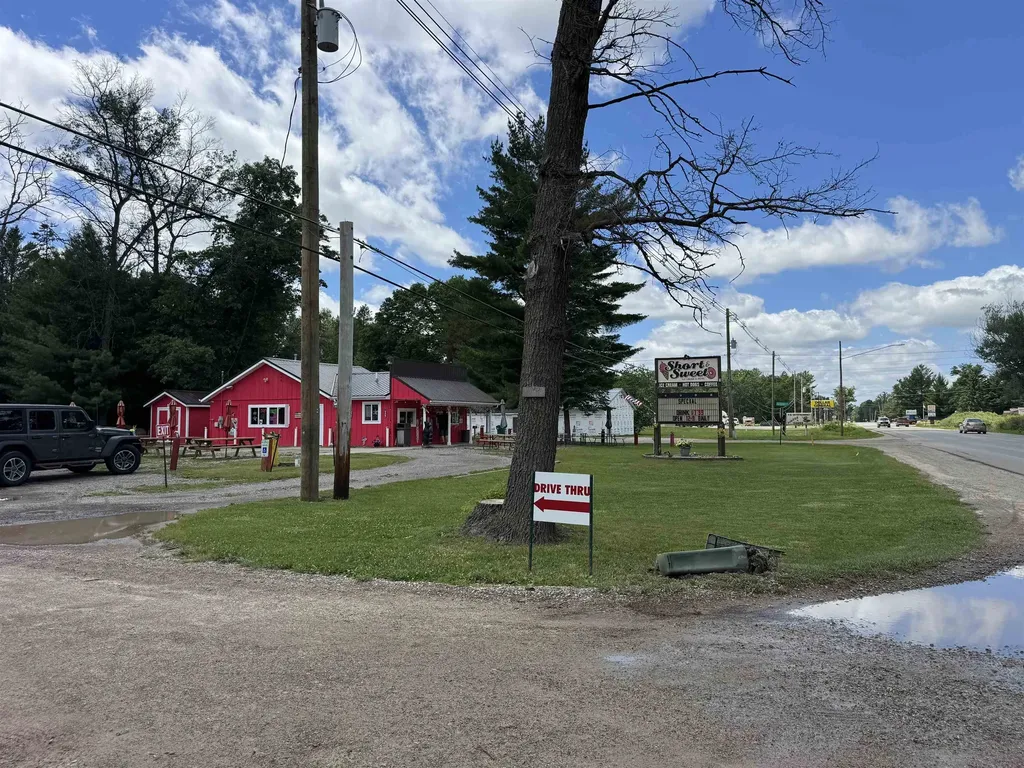 2008 Greenwood Road Mills Township MI 48756