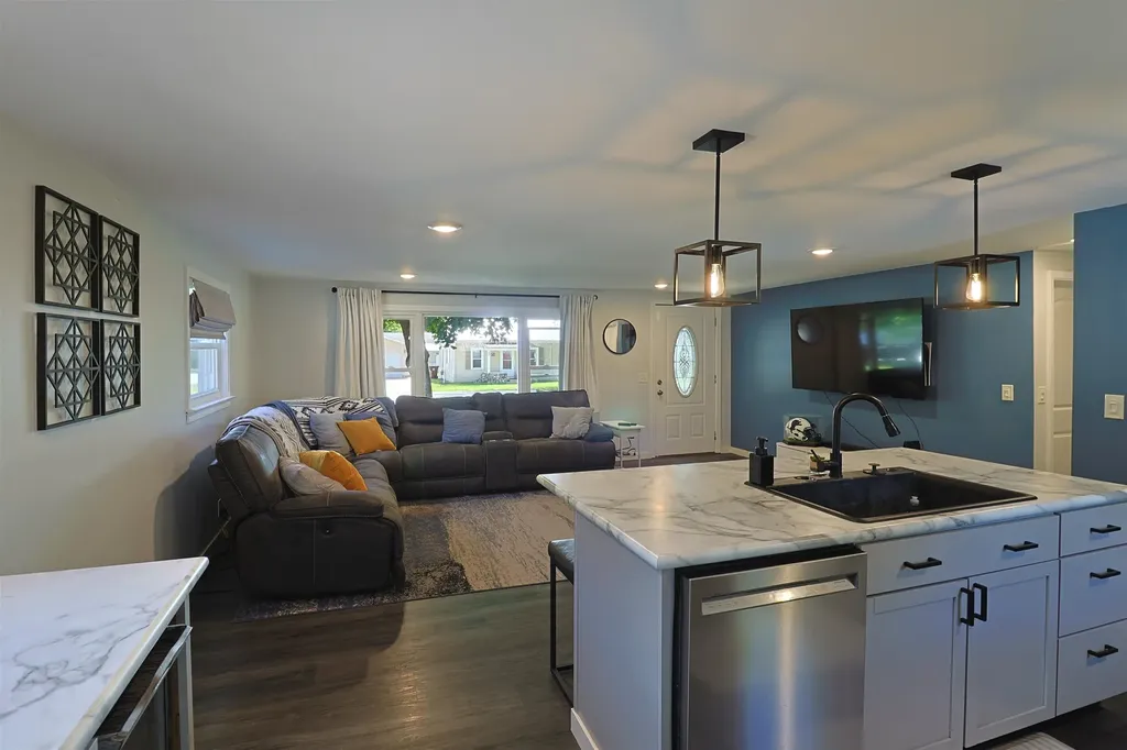 309 N 2nd Street Shepherd Village MI 48883