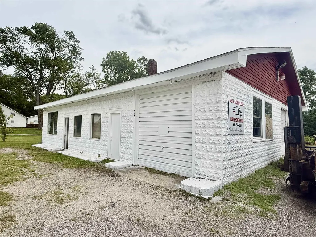 505 W Saginaw Street Breckenridge Village MI 48615
