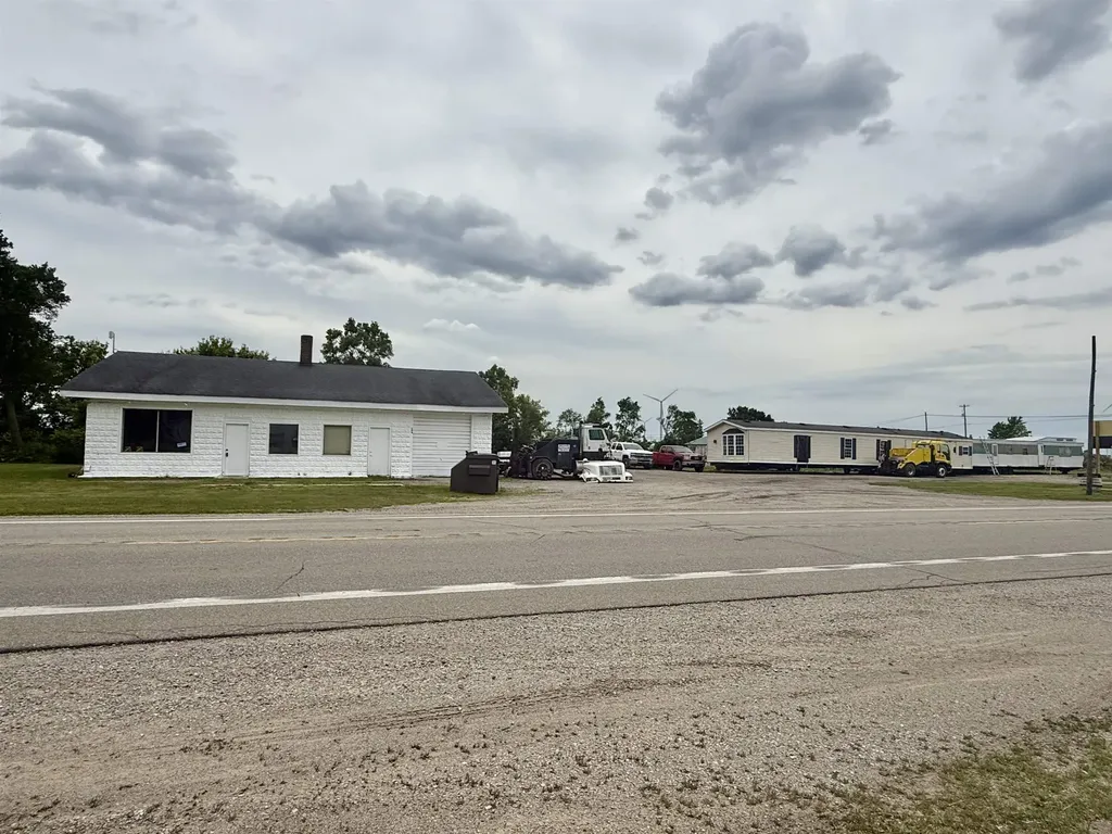 505 W Saginaw Street Breckenridge Village MI 48615