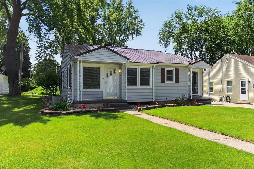 510 E Saginaw Street St. Louis City MI 48880