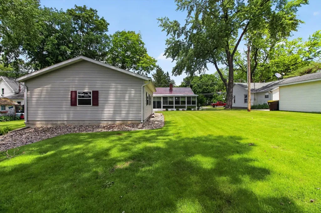 510 E Saginaw Street St. Louis City MI 48880