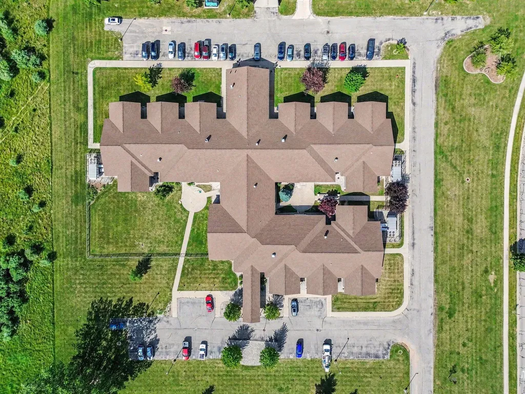 842 W Warwick Drive Alma City MI 48801