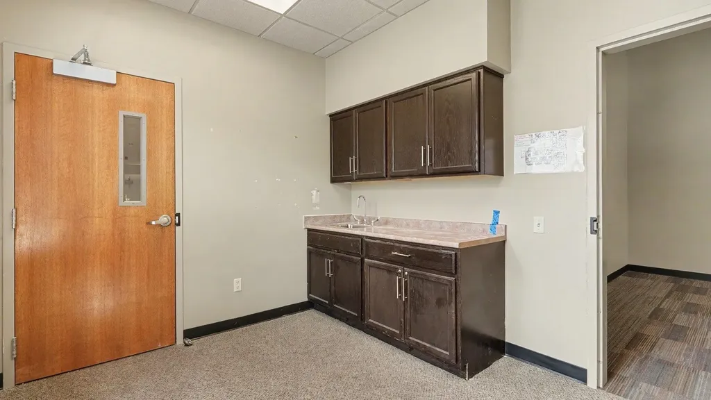 842 W Warwick Drive Alma City MI 48801