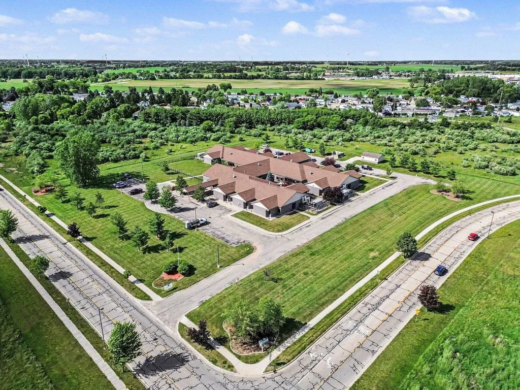 842 W Warwick Drive Alma City MI 48801