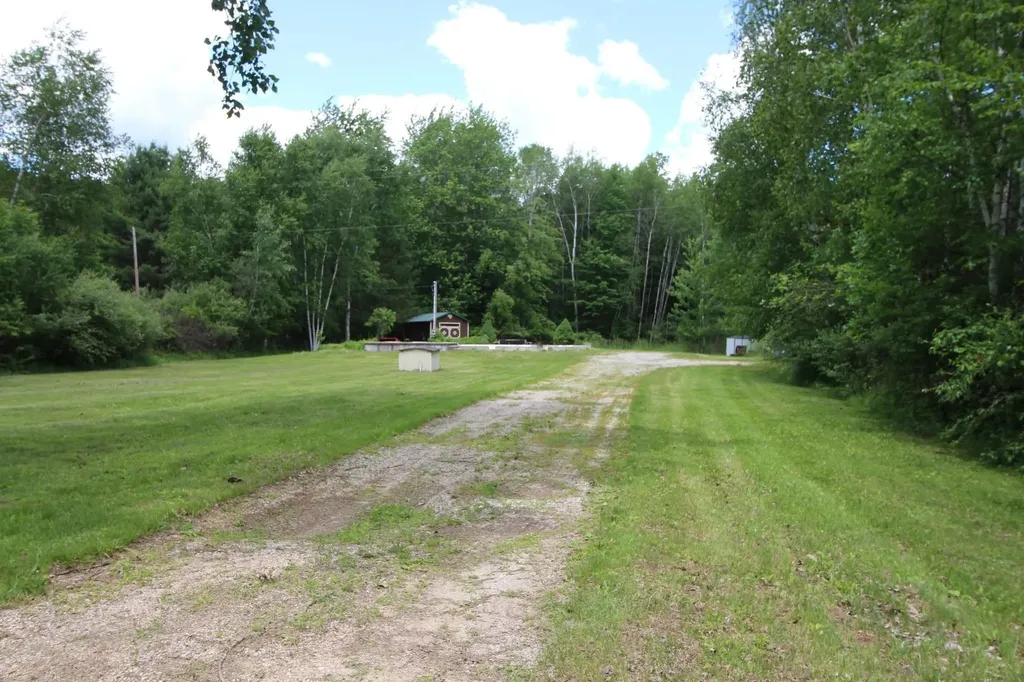 11571 E Deerfield Road Chippewa Township MI 48883