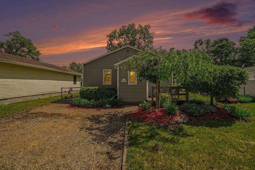 1107 Ward Street Mt. Pleasant City MI 48858