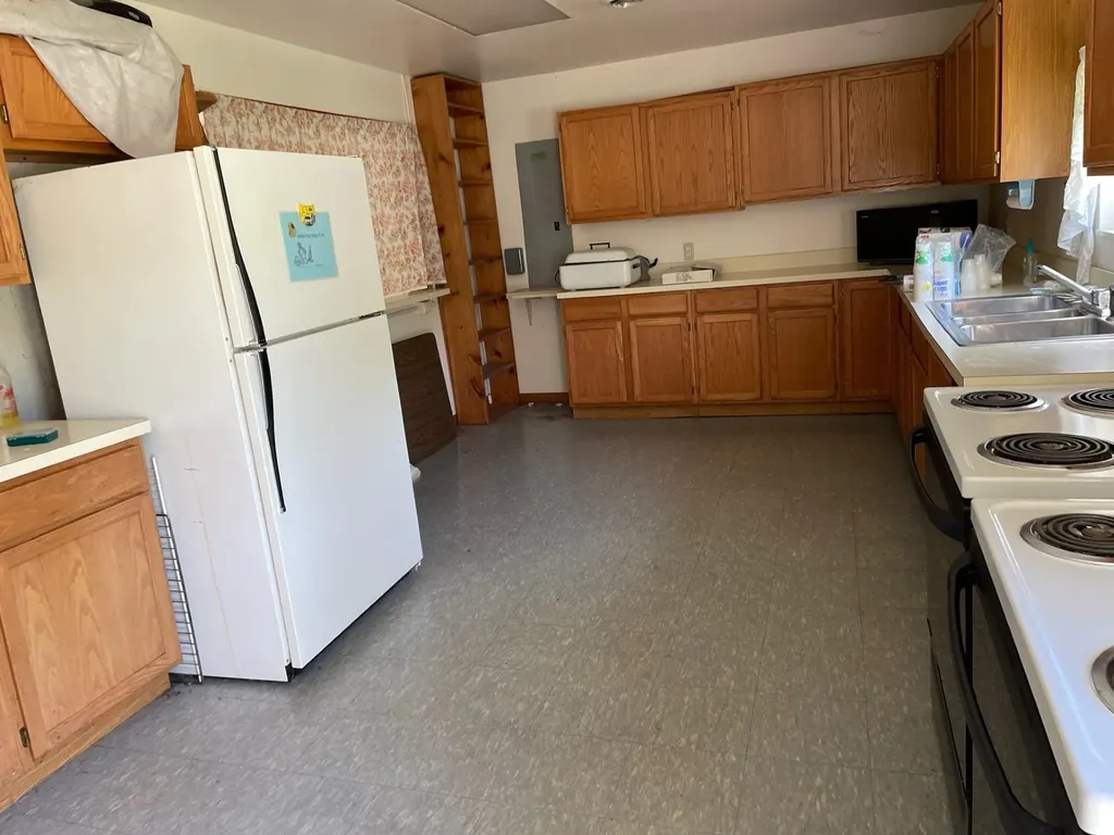 341 State Street Montrose Charter Township MI 48457