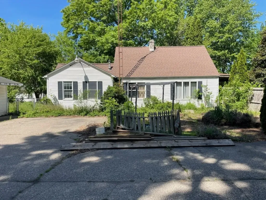 341 State Street Montrose Charter Township MI 48457