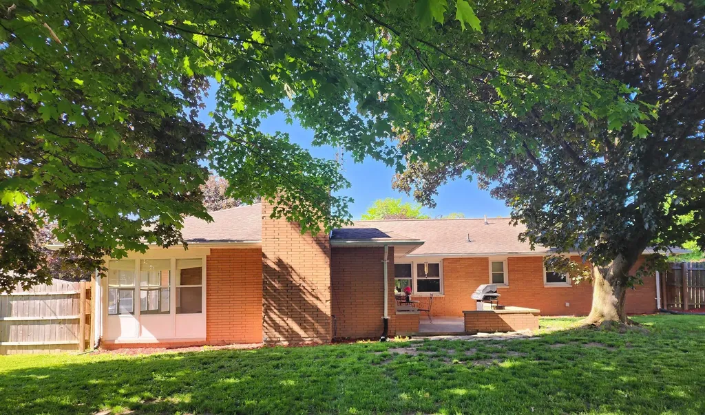 540 Fairlane Drive Alma City MI 48801