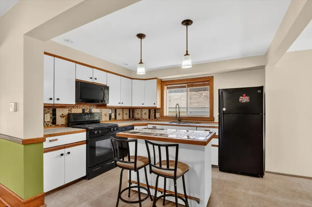 308 Orchard Street Alma City MI 48801